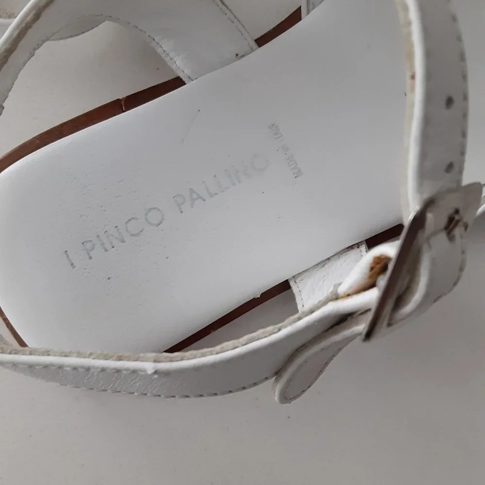 Pinco Pallino little girl ivory jeweled sandals size 30 / US 12